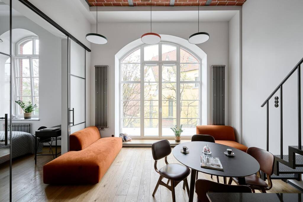 Loft Industrialny Przy Bulwarze Staromiejskim Breslávia Exterior foto