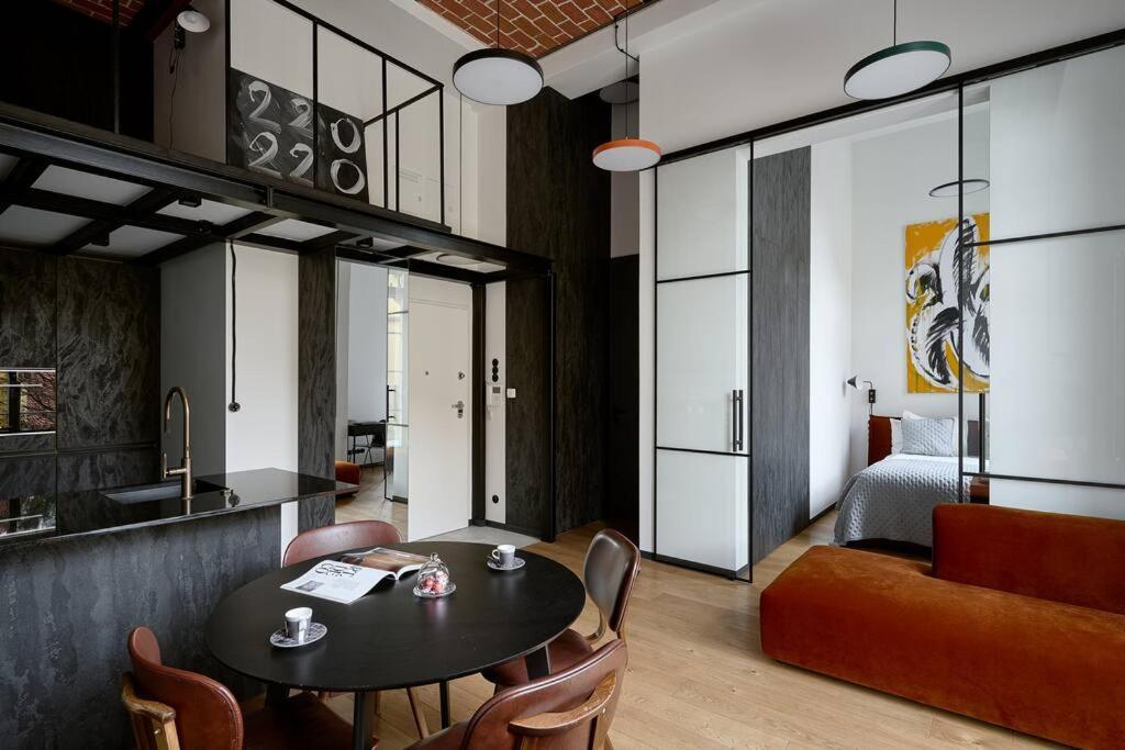 Loft Industrialny Przy Bulwarze Staromiejskim Breslávia Exterior foto
